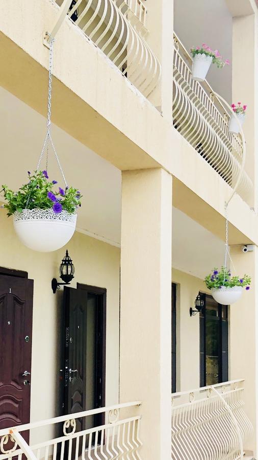 Guest House Panorama Pizunda Exterior photo